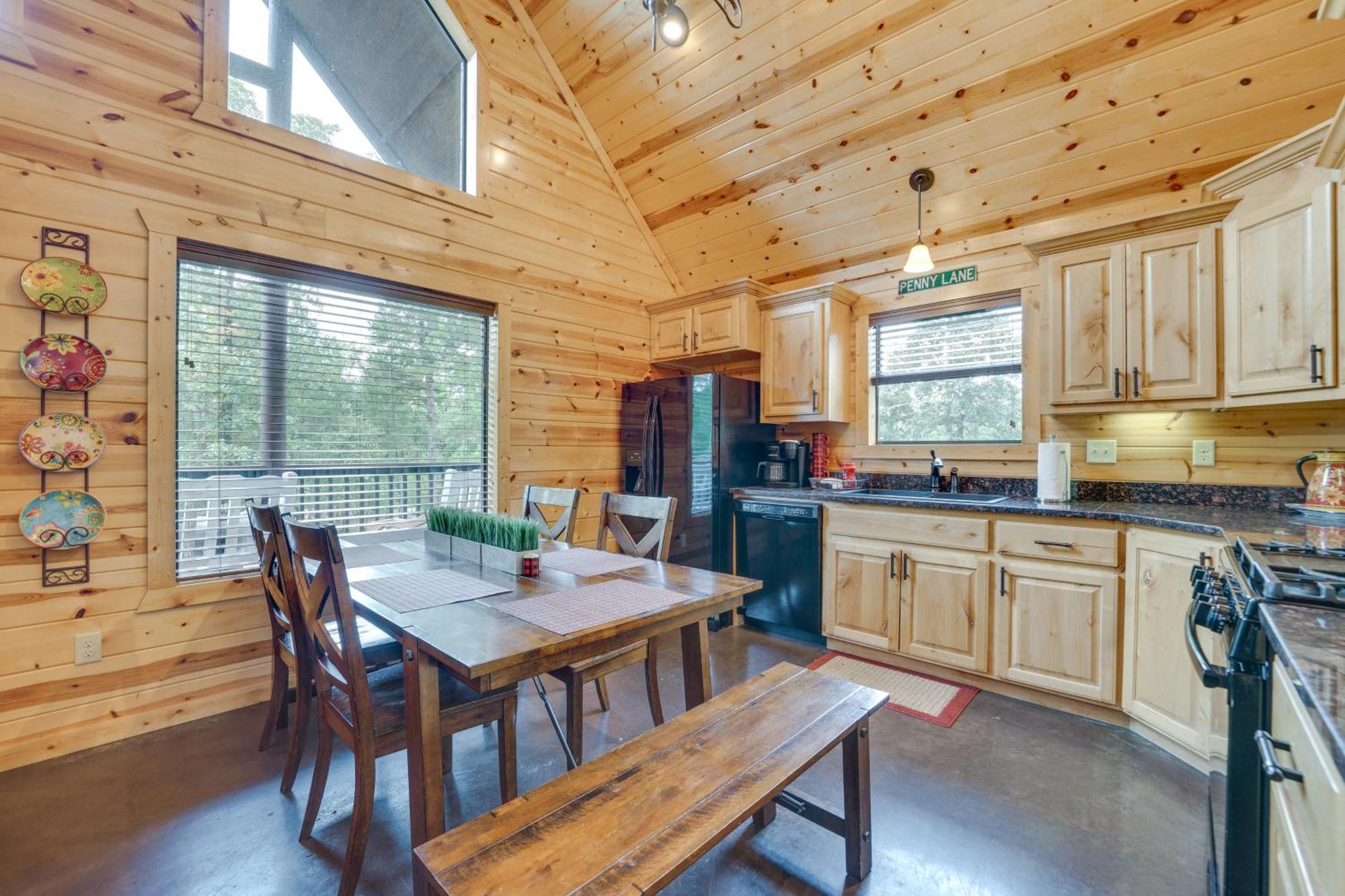 Penny Lane Lodge Broken Bow Cabin Less Than 6 Mi To Lake Bagian luar foto